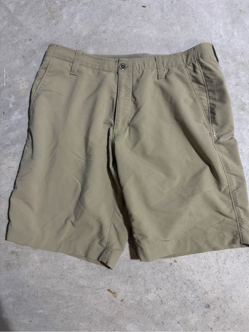 Under Armour Men's Casual Performance Shorts -khaki